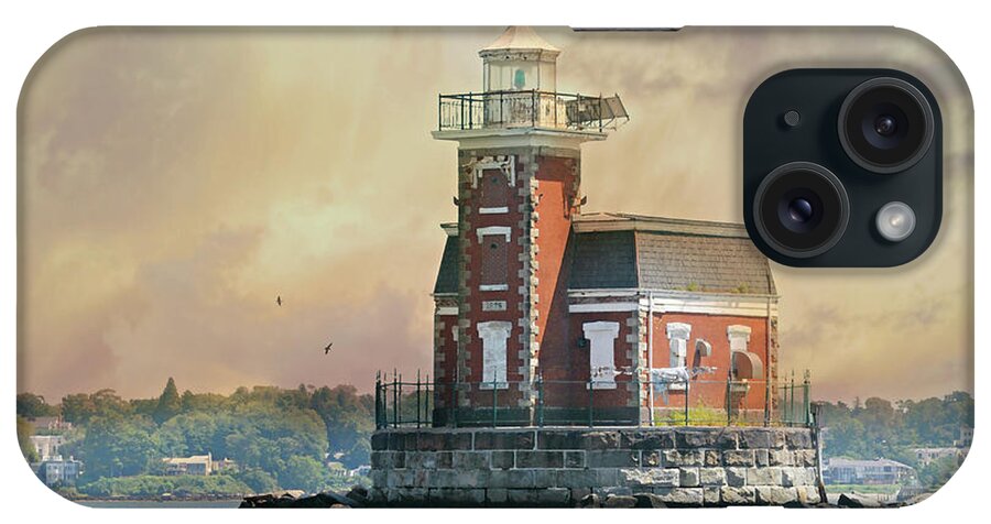 Stepping Stones Lighthouse iPhone Case featuring the photograph Quaint Stepping Stones Lighthouse by Diana Angstadt