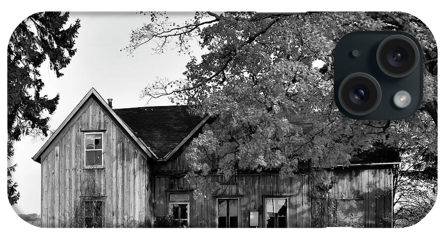 Old House iPhone Case featuring the photograph This Old House 2 by Gary Hall