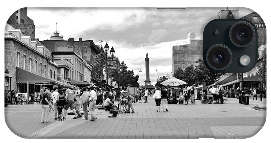 Vieux Montreal iPhone Case featuring the photograph Vieux Montreal by Reb Frost