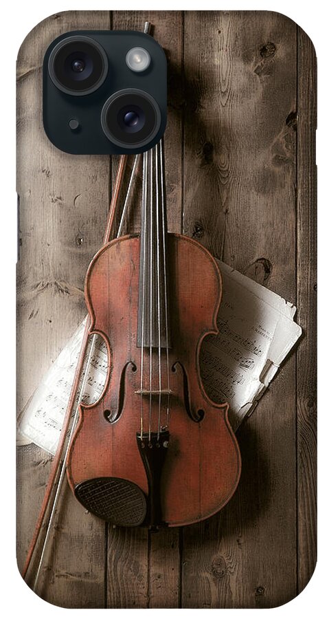 Bow iPhone Case featuring the photograph Violin by Garry Gay