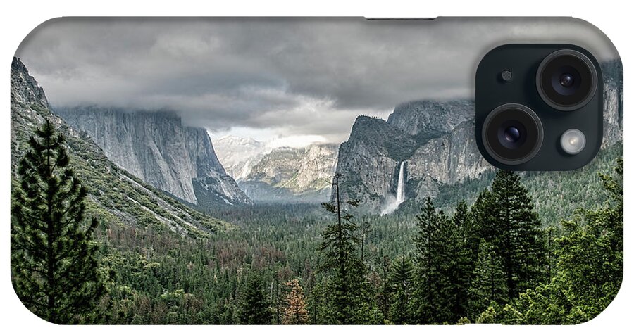 Yosemite iPhone Case featuring the photograph Yosemite View 36 by Ryan Weddle