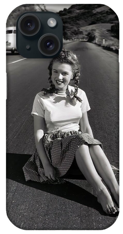 Marilyn Monroe iPhone Case featuring the photograph 1940s Image Of Marilyn Monroe On Roadside by Retrographs