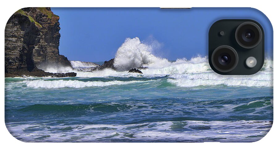 Piha New Zealand iPhone Case featuring the photograph Piha New Zealand #9 by Paul James Bannerman