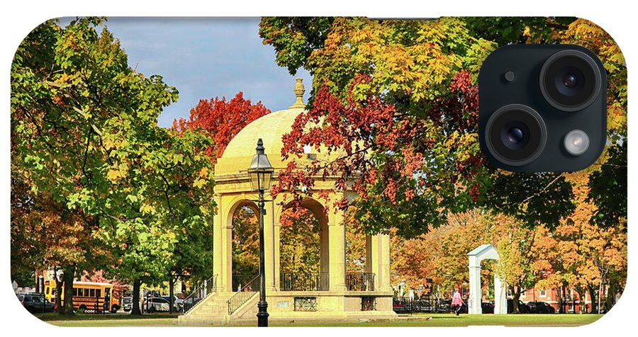 Salem Common iPhone 15 Case featuring the photograph Autumn arrives on Salem Common by Jeff Folger