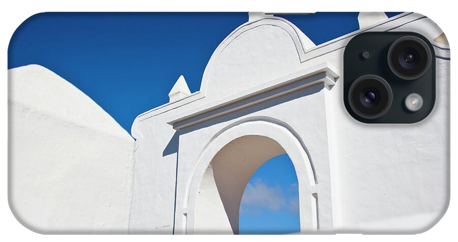 Arch iPhone Case featuring the photograph Lanzarote, Canary Islands by Carlos Sanchez Pereyra
