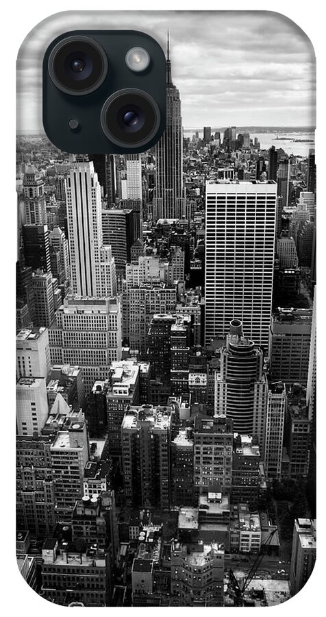Nyc Downtown Ii iPhone Case featuring the photograph Nyc Downtown II by Nina Papiorek