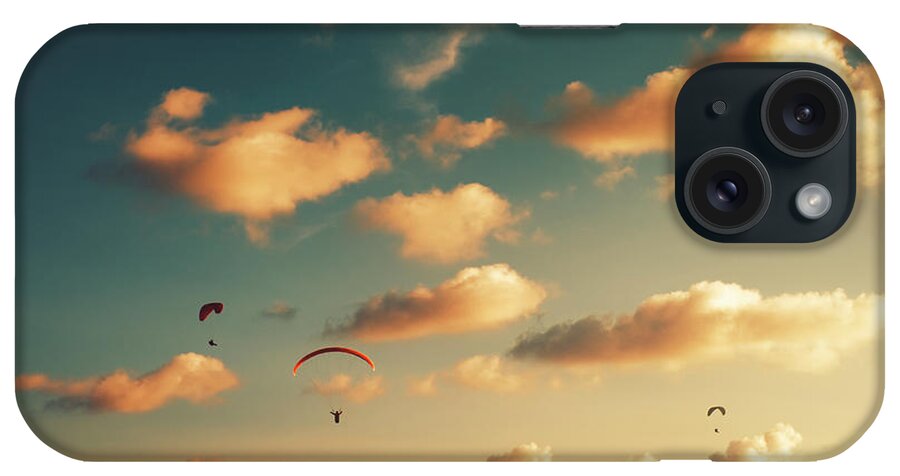 Parachuting iPhone Case featuring the photograph Quan Bufin Temps I Vents by By Ibai Acevedo