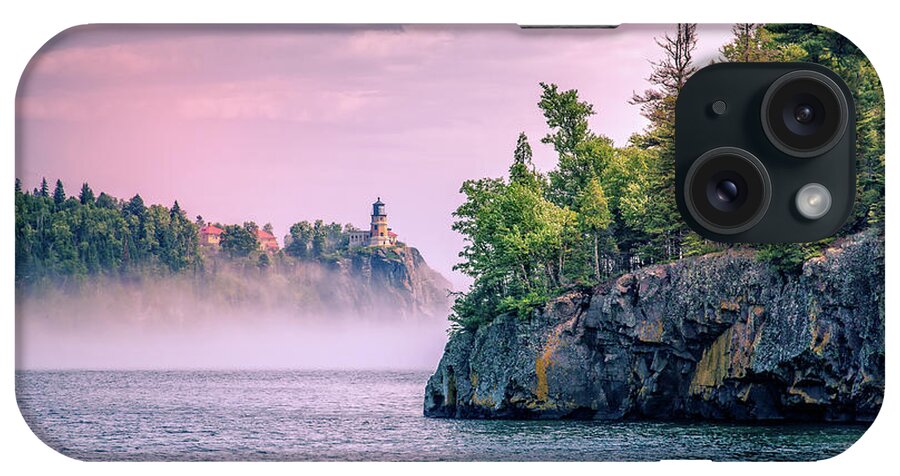 Split Rock Lighthouse iPhone Case featuring the photograph Split Rock Lighthouse by Chris Spencer