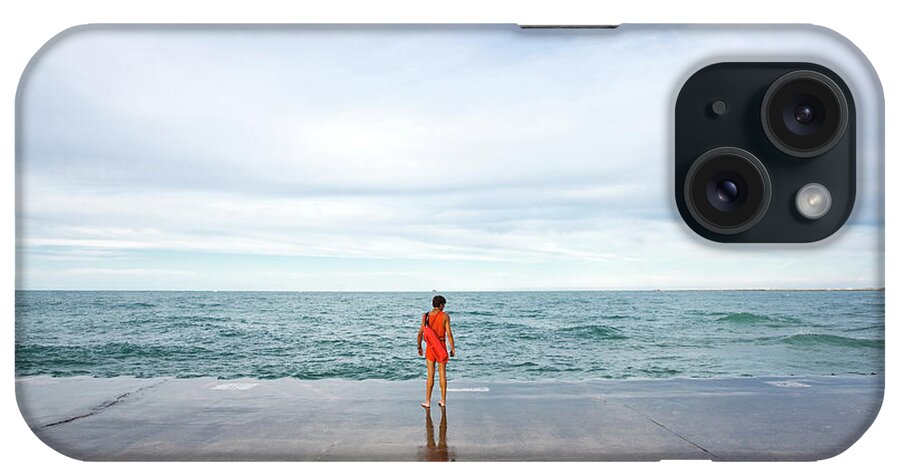 Water's Edge iPhone Case featuring the photograph The North Shore On The Lake Drive by Maremagnum