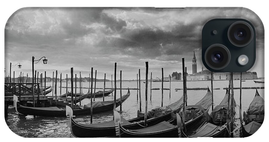 Venezia Pano 4-1 iPhone Case featuring the photograph Venezia Pano 4-1 by Moises Levy
