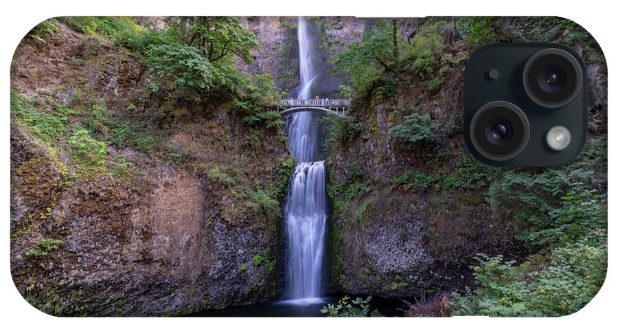 _oregon-multnomah-falls iPhone Case featuring the photograph Multnomah Falls Oregon #10 by Tommy Farnsworth