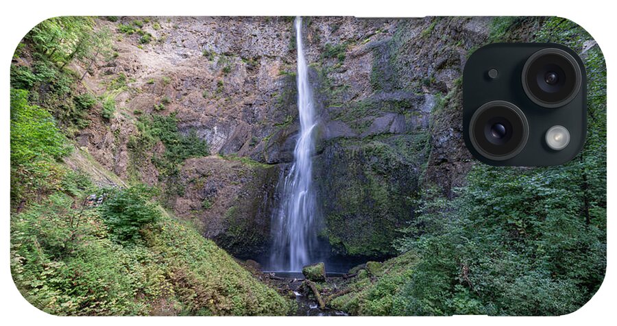 _oregon-multnomah-falls iPhone Case featuring the photograph Multnomah Falls Oregon #4 by Tommy Farnsworth