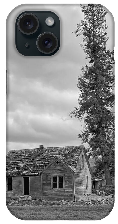 Abandoned iPhone Case featuring the photograph Abandoned Farmhouse - Lincoln County #3 by Jerry Abbott