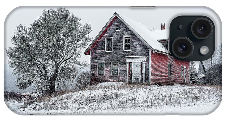 Abandoned Farmhouse iPhone Case featuring the photograph Abandoned Farmhouse by Marty Saccone