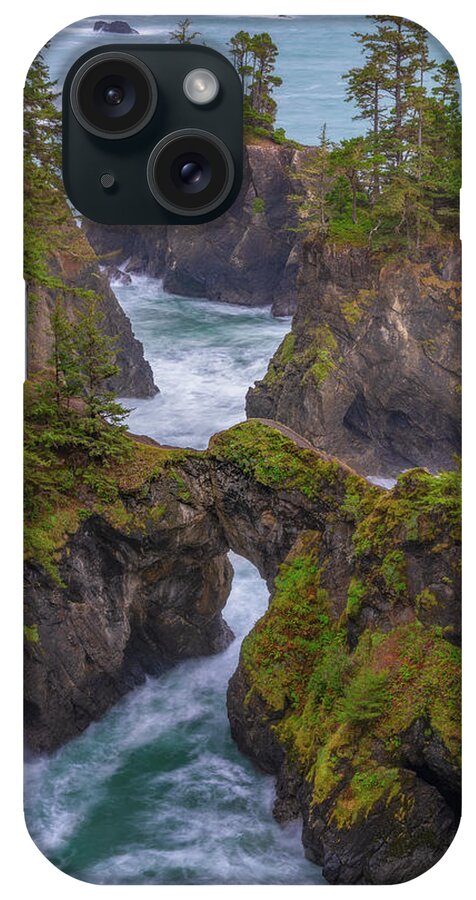 Oregon iPhone Case featuring the photograph Arched Views by Darren White