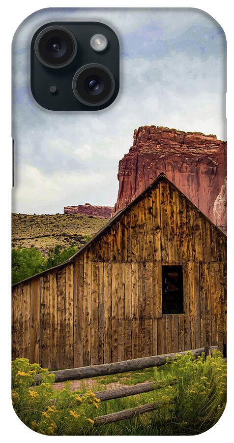 Historic iPhone Case featuring the photograph Barn on the Bend by Pam Rendall