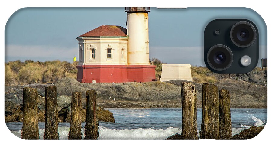 2018 iPhone Case featuring the photograph Coquille River Lighthouse and Gull by Gerri Bigler