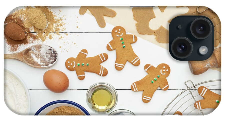 Gingerbread Men iPhone Case featuring the photograph Gingerbread Baking by Tim Gainey