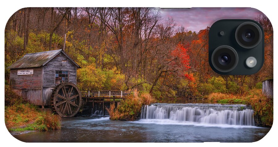 Hydes Mill iPhone Case featuring the photograph Hydes Sunrise by Darren White