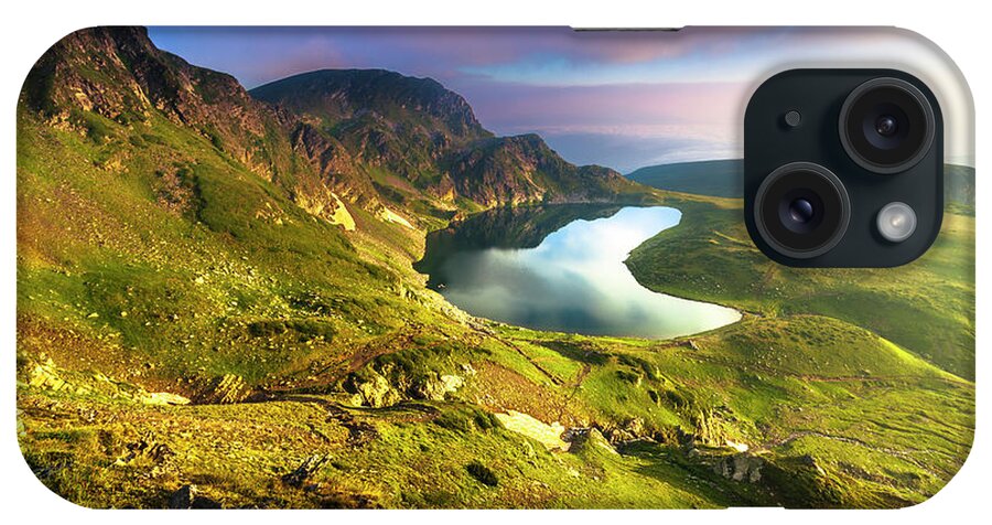 Bulgaria iPhone Case featuring the photograph Kidney Lake by Evgeni Dinev