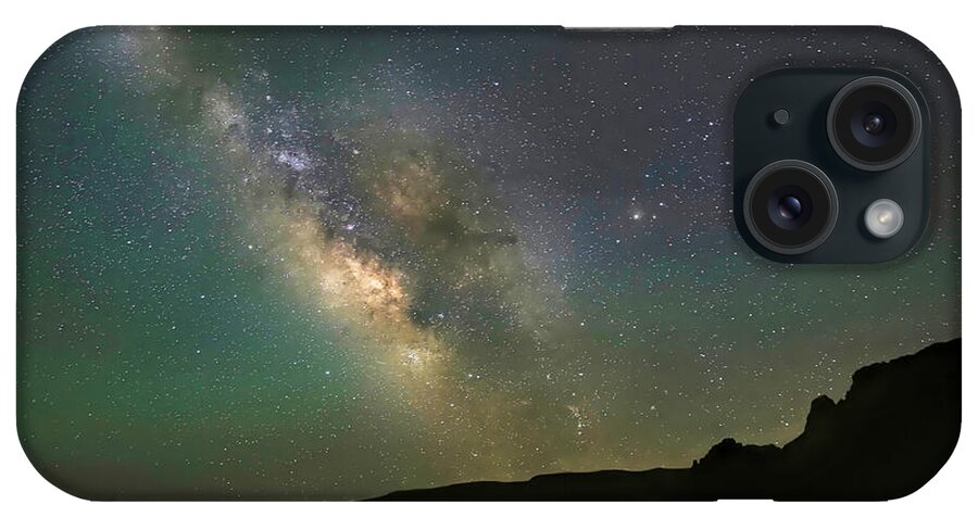 Milky Way iPhone Case featuring the photograph Milky Way From Utah by Donna Kennedy