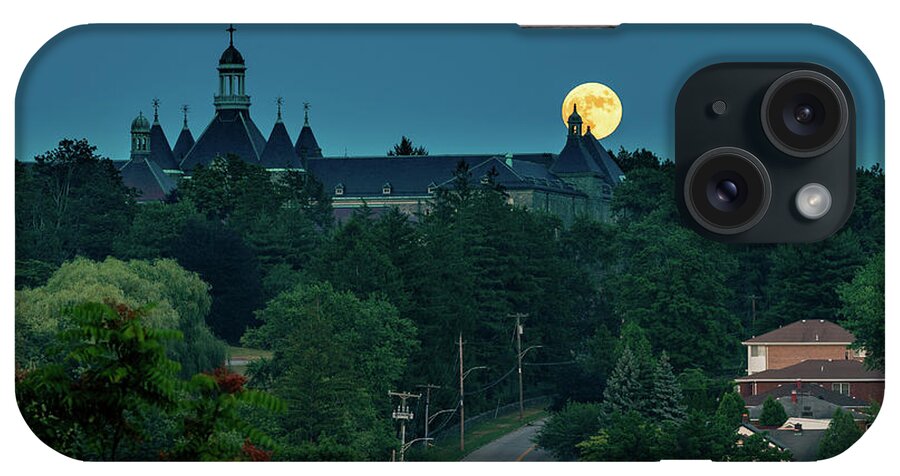 Dunwoodie iPhone 15 Case featuring the photograph Moonrise over Dunwoodie 2 by Kevin Suttlehan