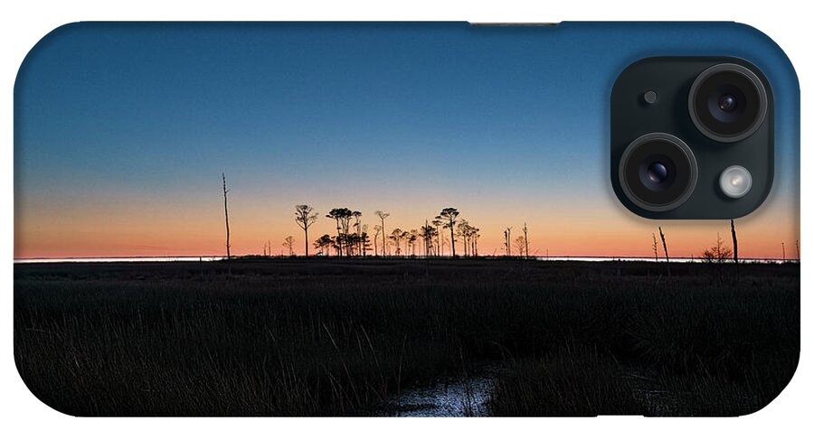 Maryland iPhone Case featuring the photograph Sundown At Hoopers 1 by Robert Fawcett