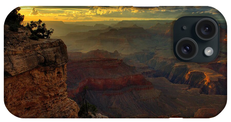 Grand Canyon iPhone Case featuring the photograph Yavapai Point Sunset, Grand Canyon by Stephen Vecchiotti