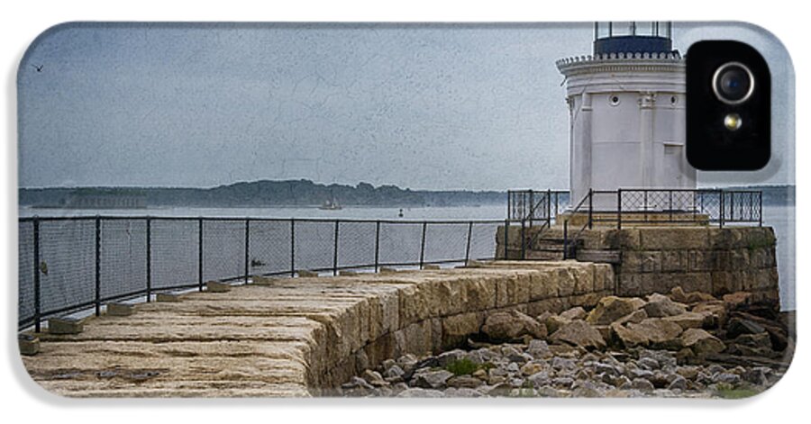 Atlantic iPhone 5 Case featuring the photograph Bug Light by Joan Carroll