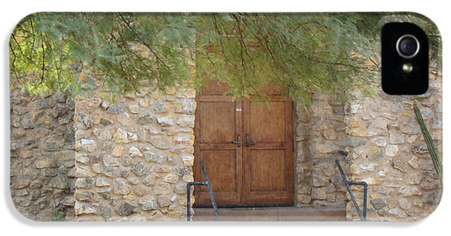 Historic Building iPhone 5 Case featuring the photograph Door of Hope by Beverly Guilliams