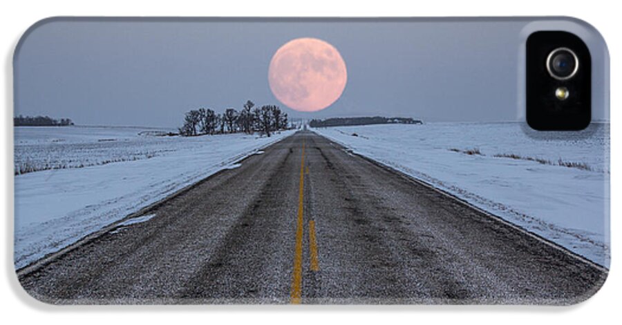 Road To Nowhere iPhone 5 Case featuring the photograph Highway to the Moon by Aaron J Groen