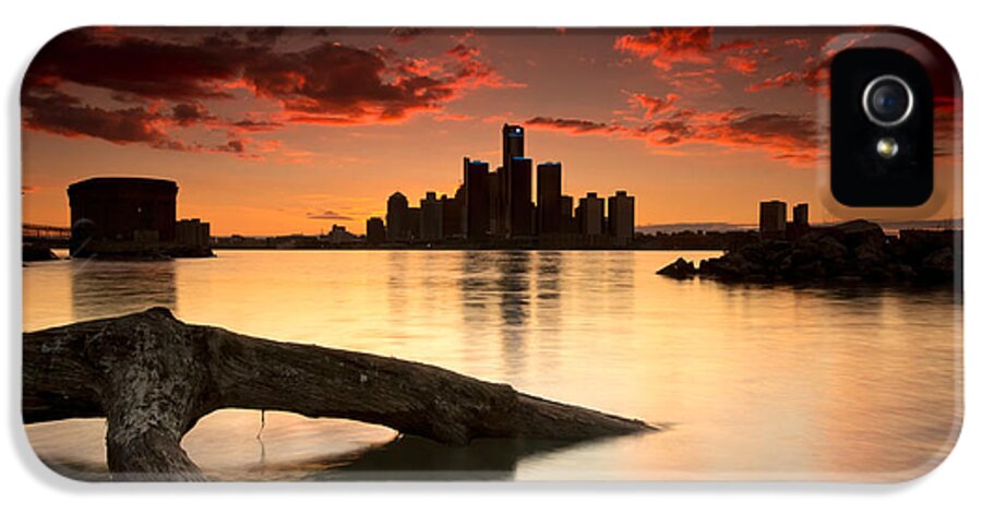 Detroit iPhone 5 Case featuring the photograph Windsor and Detroit Sunset by Cale Best