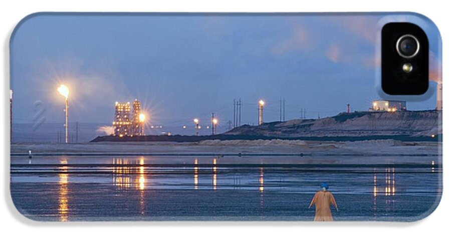 Scarecrow iPhone 5 Case featuring the photograph Oil Plant Scarecrow by David Nunuk