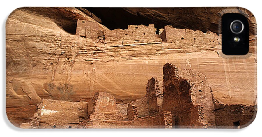 White House iPhone 5 Case featuring the photograph White House Ruin Canyon De Chelly by Bob Christopher