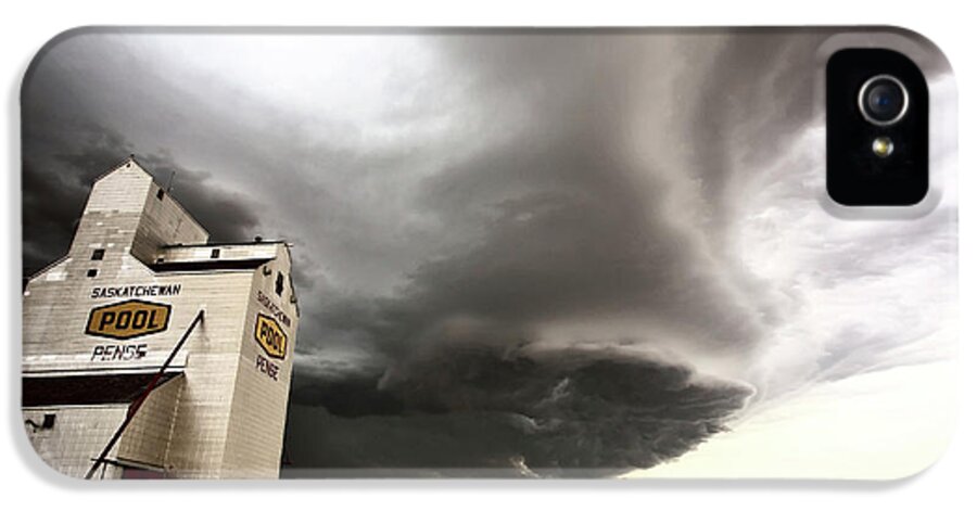 Grain Elevator iPhone 5 Case featuring the digital art Nasty looking cumulonimbus cloud behind grain elevator by Mark Duffy