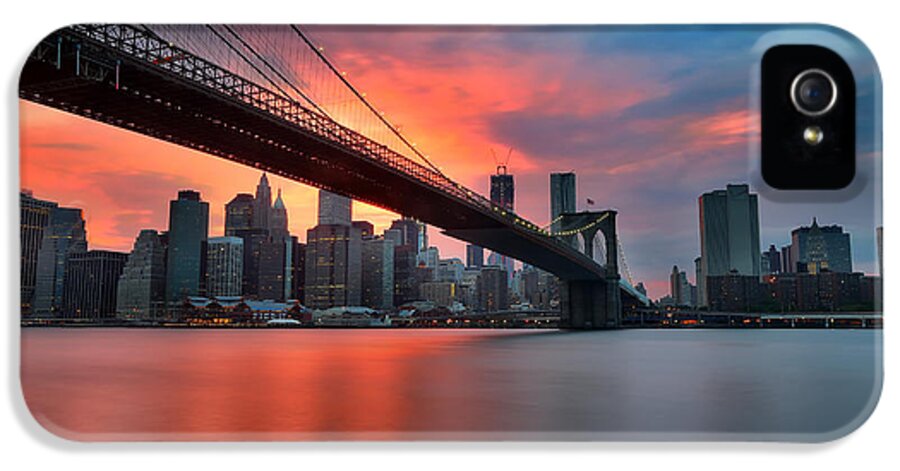 Sunset iPhone 5 Case featuring the photograph Sunset over Manhattan by Larry Marshall