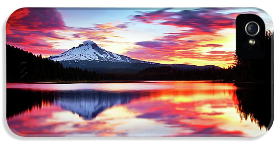 Mount Hood iPhone 5 Case featuring the photograph Sunrise on the Lake by Darren White