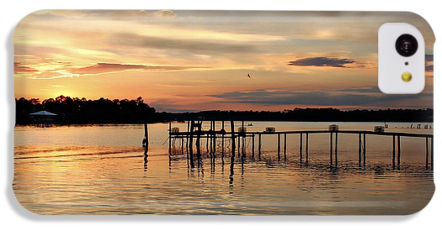 Oyster Bay iPhone 5c Case featuring the photograph Sunset on Oyster Bay by Lynn Jordan