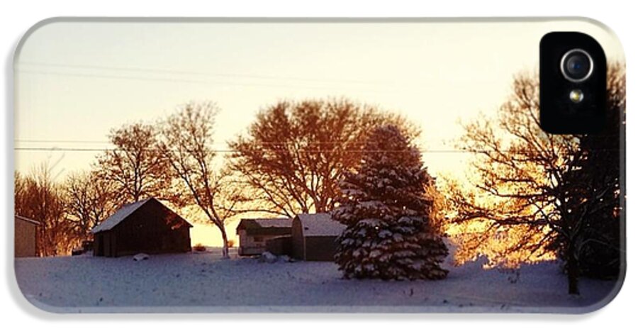 Landscape iPhone 5s Case featuring the photograph A Snowy Morning by Christy Beckwith
