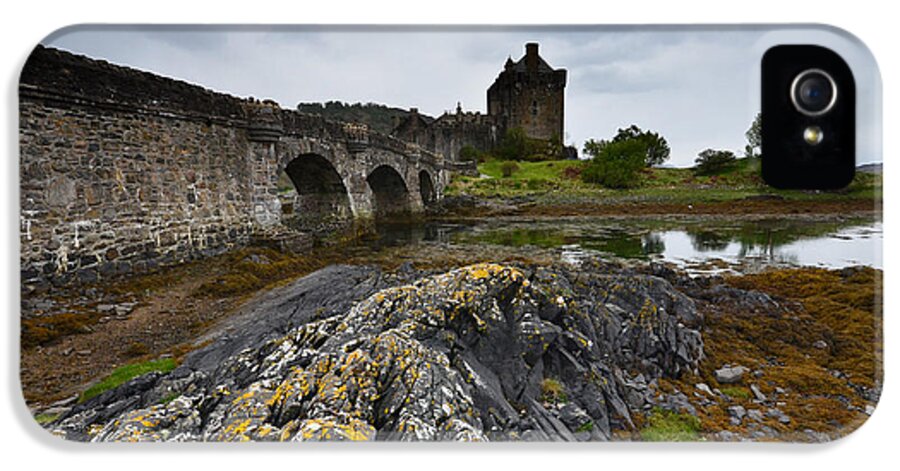 Eilean Donan Castle iPhone 5s Case featuring the photograph Eilean Donan Castle #1 by Smart Aviation