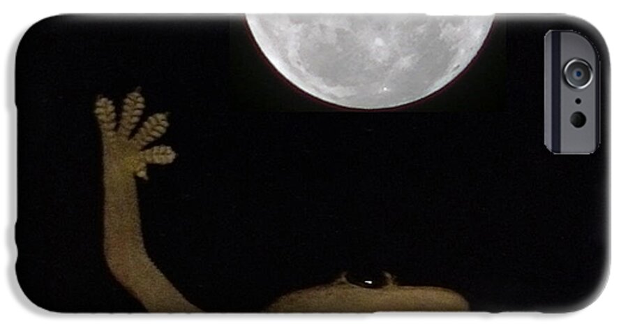 Picoftheday iPhone 6 Case featuring the photograph Gecko Moon by Cameron Bentley