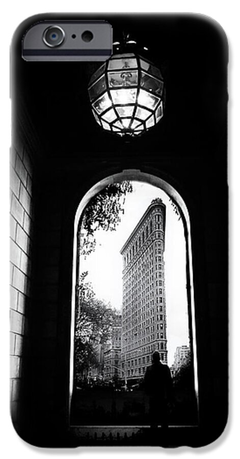 Flatiron Building iPhone 6s Case featuring the photograph Flatiron Point of View by Jessica Jenney