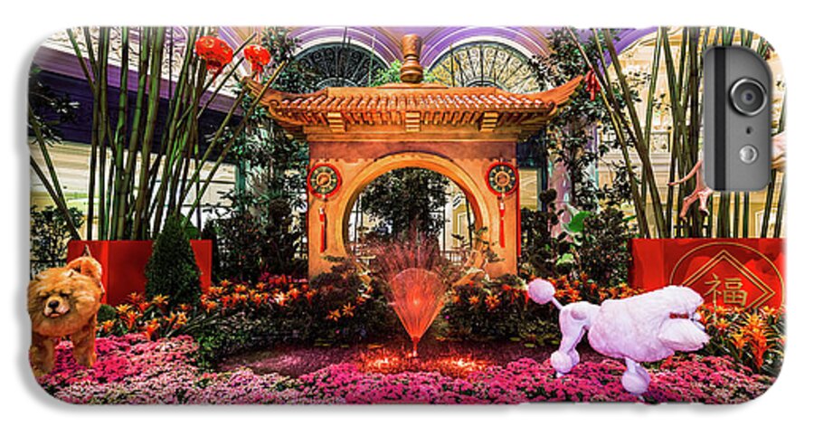 Bellagio Conservatory Woos Asian Customers