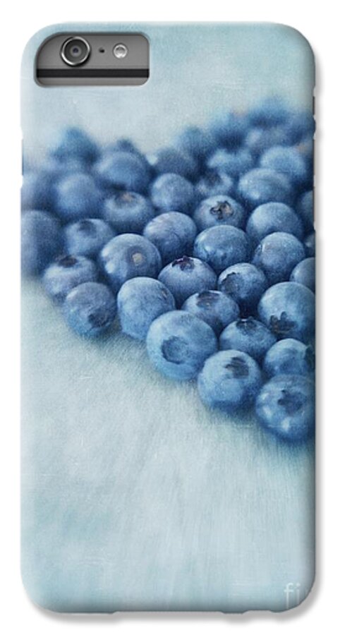 Blueberry iPhone 6s Plus Case featuring the photograph I love blueberries by Priska Wettstein