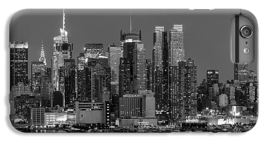 Clarence Holmes iPhone 6s Plus Case featuring the photograph Manhattan Twilight IV by Clarence Holmes