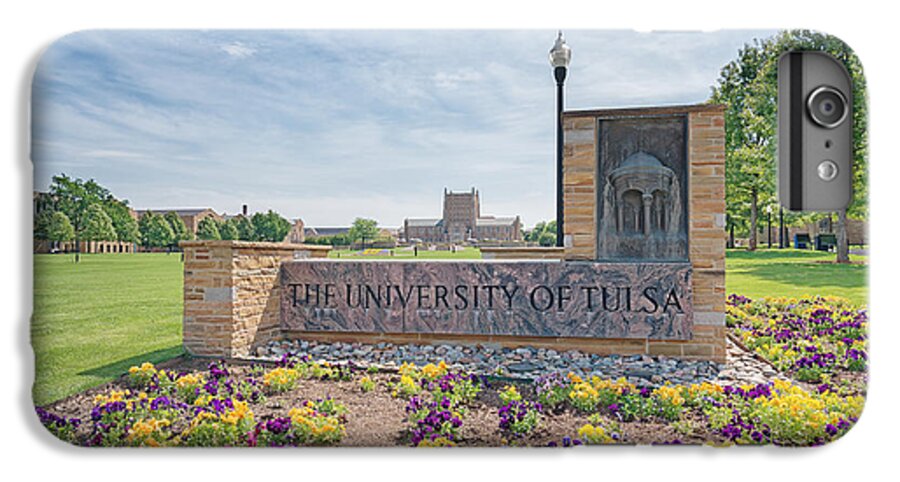 Tu iPhone 6s Plus Case featuring the photograph University of Tulsa McFarlin Library by Bert Peake
