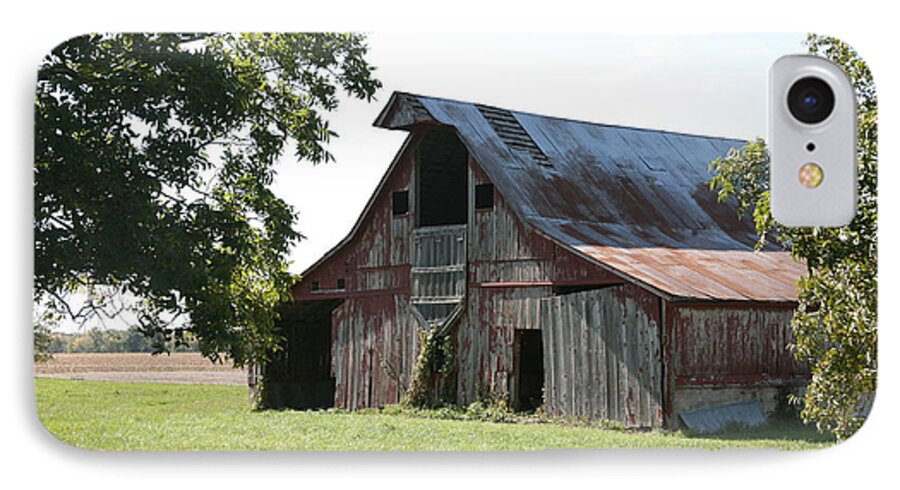 Missouri iPhone 7 Case featuring the photograph Barn in Missouri by Kathryn Cornett