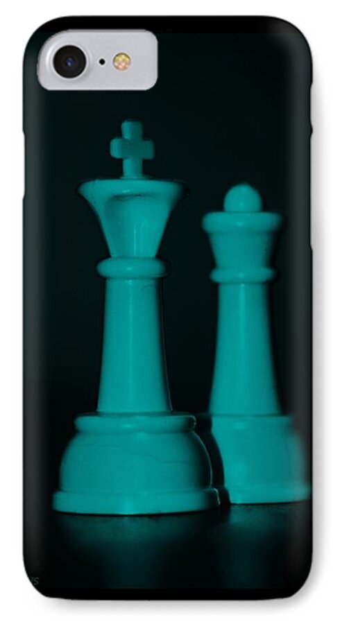 Queen iPhone 7 Case featuring the photograph KING AND QUEEN in TURQUOIS by Rob Hans