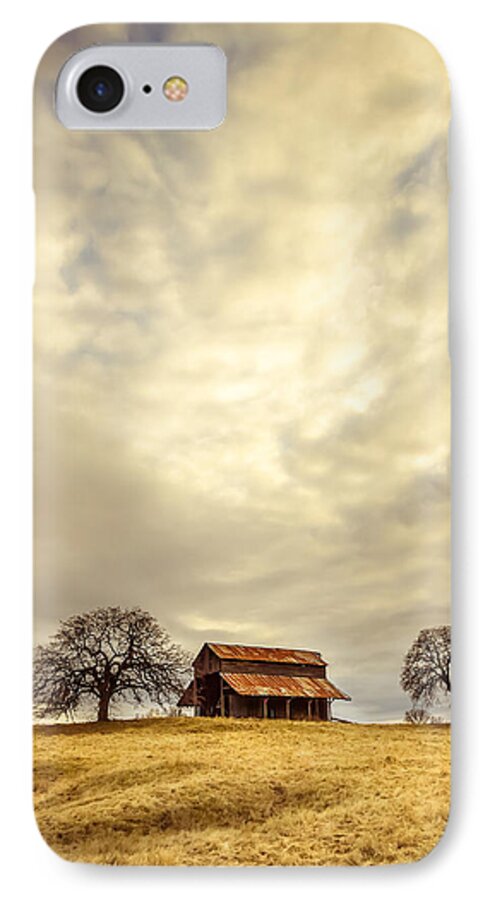 Barn iPhone 7 Case featuring the photograph Ono Barn by Randy Wood