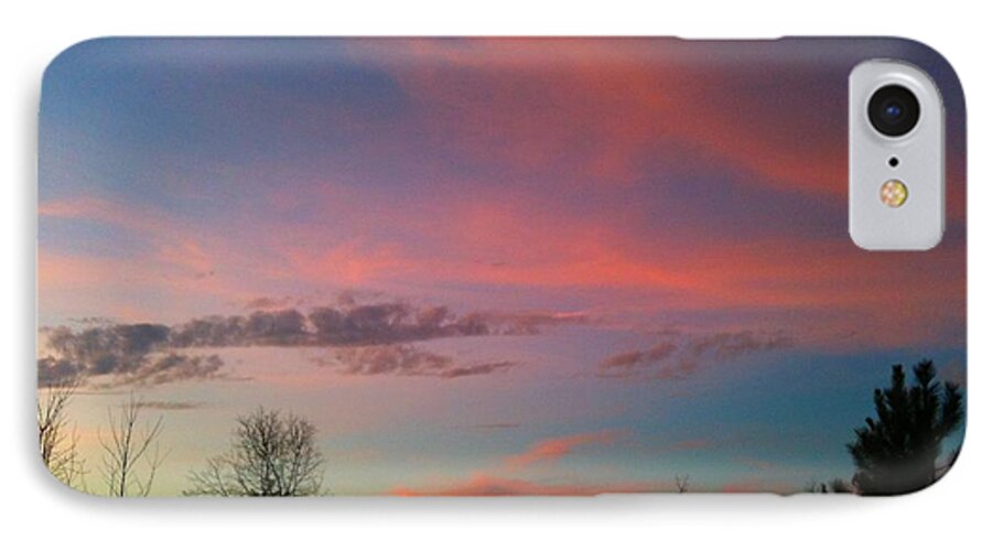 Durham iPhone 7 Case featuring the photograph Thankful for the Day by Linda Bailey